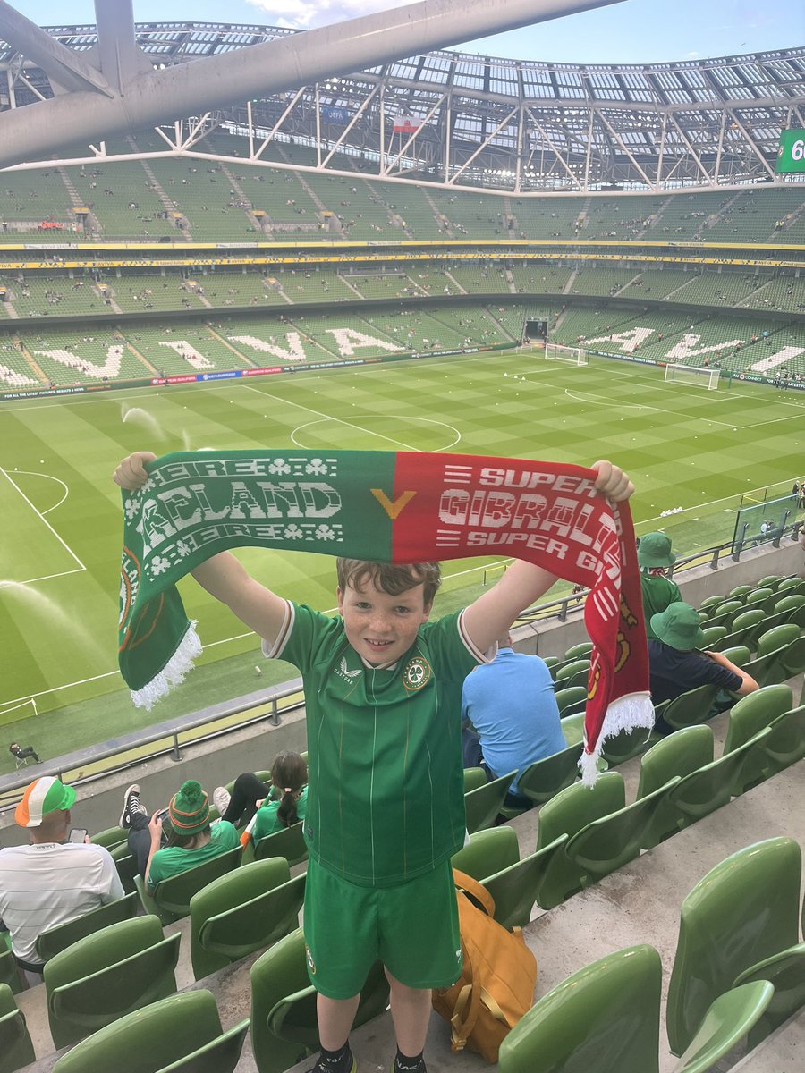 laylerbean tweet media