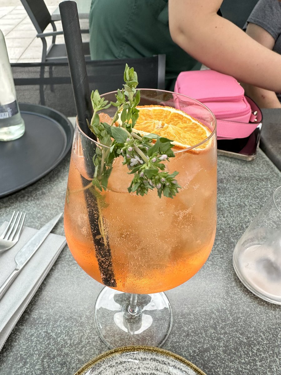 BlooprTV's tweet photo. Merci to those who bought me birthday drinks 💕🍷 https://t.co/IeWmJhBLCO