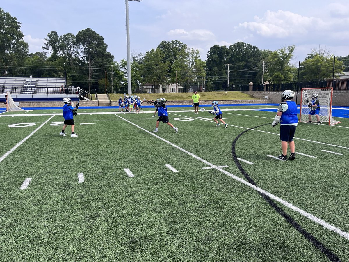 lacrosseschool's tweet image. Coach Baker teaching 3v2’s to the Division 2 guys.  #teachthegame