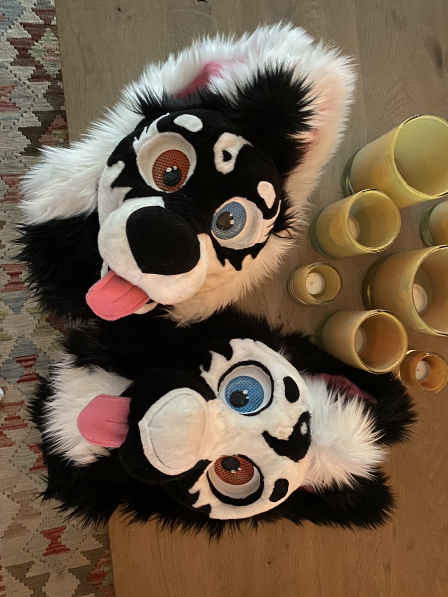 WoofWorks_'s tweet photo. Finished these twinnies!
I will start working on the tails and paws tomorrow. https://t.co/MI106l7Q6O