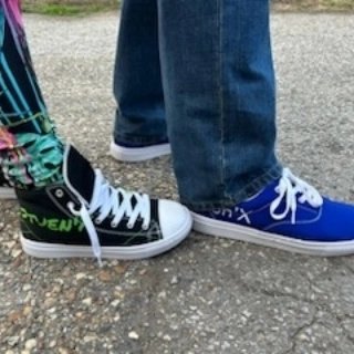 StuenX's tweet photo. #StuenX®️ #apparel #virginia #outfittersinva #triopreneurs #trendsetters #onlinefashion #partners #stylish #fashionstyles #handmadeshoes #sneakerstyles #hatstyle #leggingsforlife #comfortable #exclusive #fresh #spiffy #getyourstoday #joinouremaillist 😃💜👩🏽‍❤️‍👨🏽👕👟🧢👉🏽 https://t.co/wPs4nOekuJ