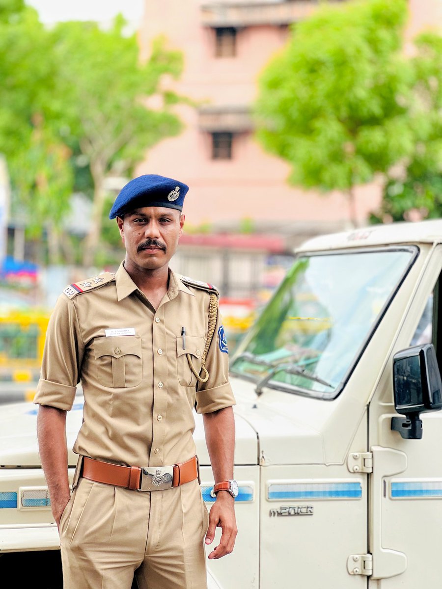 djsolanki21's tweet photo. Rathyatra Bandobast

#police #gujaratpolice #ahemdabad https://t.co/o1z8pUmK0R