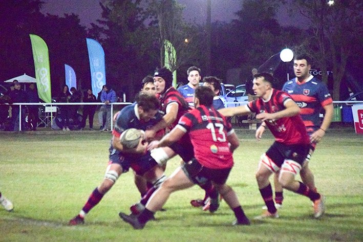 TOP 10
Lo que pasó en la fecha 2 de la segunda fase del torneo de Primera División de Córdoba.
acortar.link/89SSj4