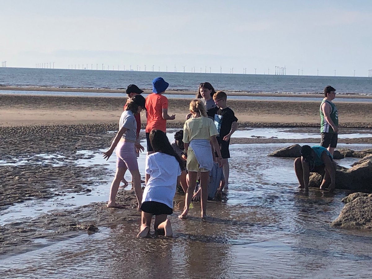 HallPeel's tweet image. What a lovely time we’ve had on the beach!