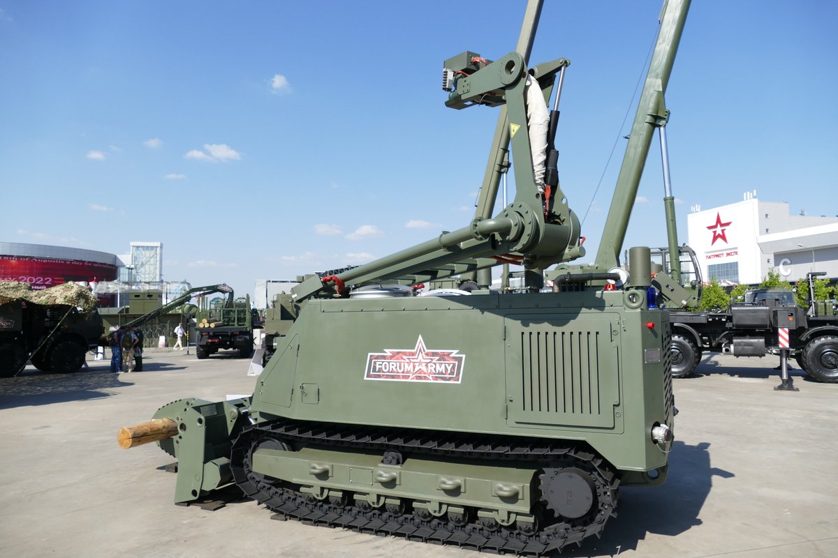 YPasholok's tweet image. Uran-14 unmanned engineering vehicle, Army-2022
#army2022