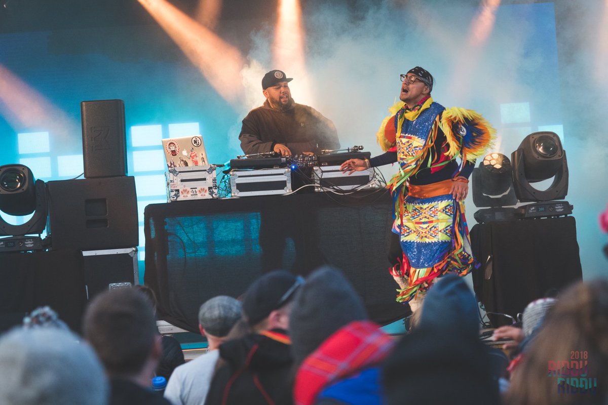 🎗️next Thu 29 Jun 11am-9.30pm

🔊💿 @djshub #Mohawk music producer, member Six Nations of the Grand River

#CanadaDay #London #Food & #Music #Festival takes over Trafalgar Sq to celebrate Canada cultures, peoples & traditions #Indigenous #Native