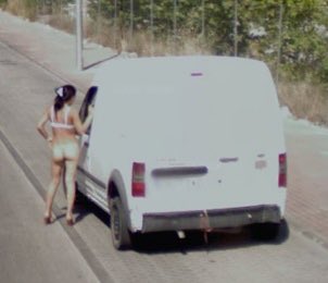 A minha mãe faleceu em 2018. Esta semana descobri que graças ao Google maps ela ficou imortalizada enquanto laborava 🤍