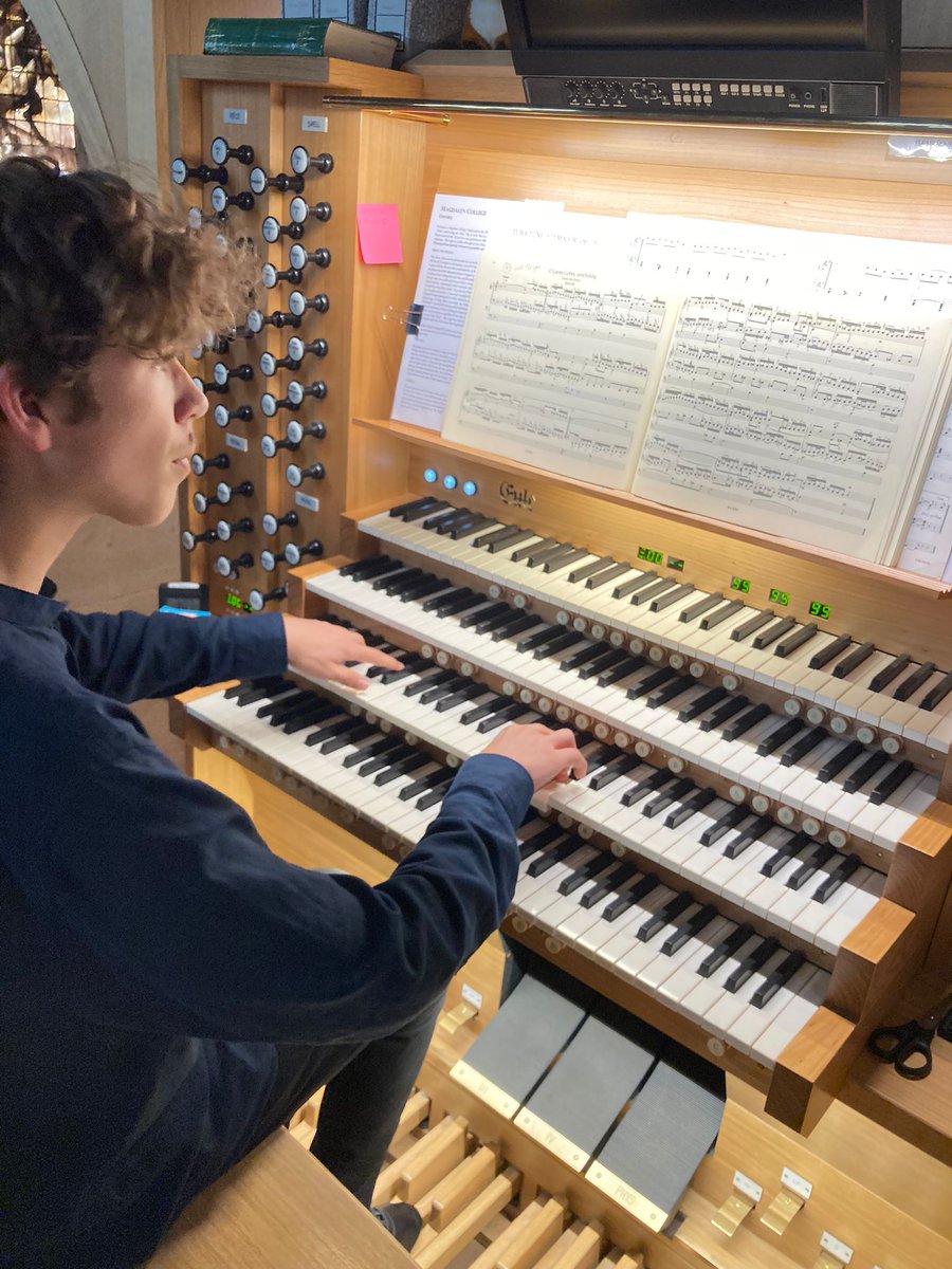 TrinitySchMusic's tweet photo. Our young organists have had an inspiring day in #Oxford, playing the organs at #ChristChurch #ExeterCollege and #MagdalenCollege https://t.co/pXScVLsVbP