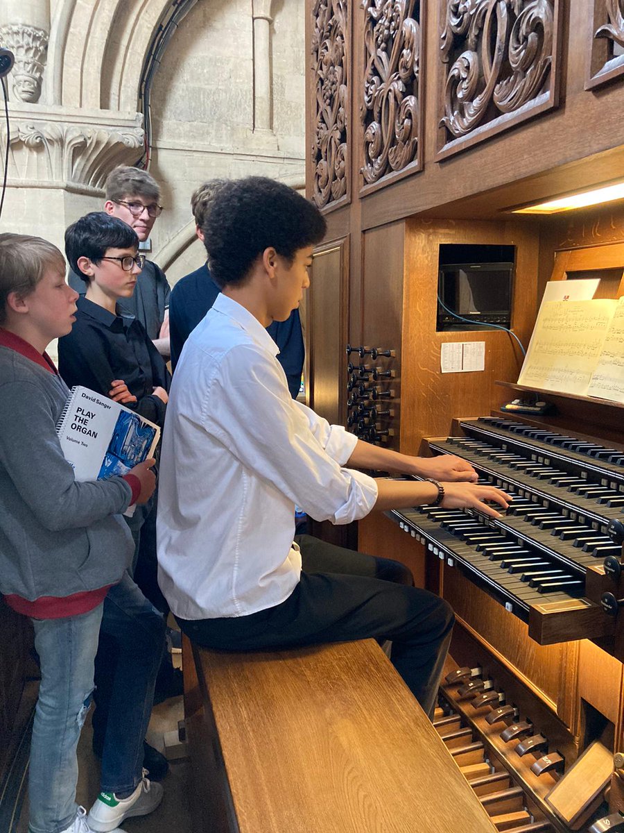 TrinitySchMusic's tweet photo. Our young organists have had an inspiring day in #Oxford, playing the organs at #ChristChurch #ExeterCollege and #MagdalenCollege https://t.co/pXScVLsVbP