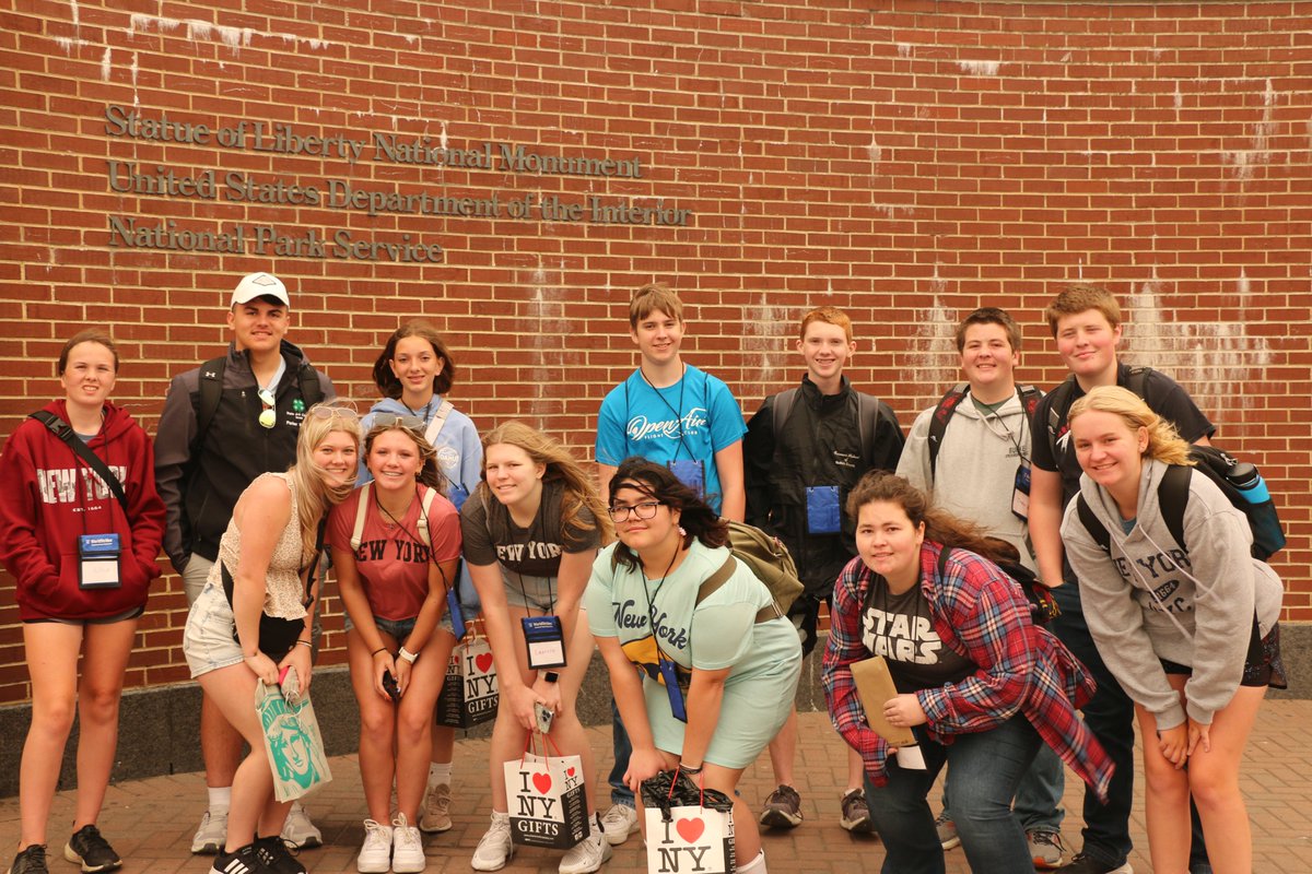 iowa4h's tweet photo. 13 of Iowa’s future leaders in STEM embarked on an exhilarating adventure to NYC and Boston as part of STEM in Motion, an innovative Iowa 4-H Youth Development program. 🍀✈️
 
Learn more about their experience ➡️ https://t.co/jib18NSXIa https://t.co/rXFdUZFlNq