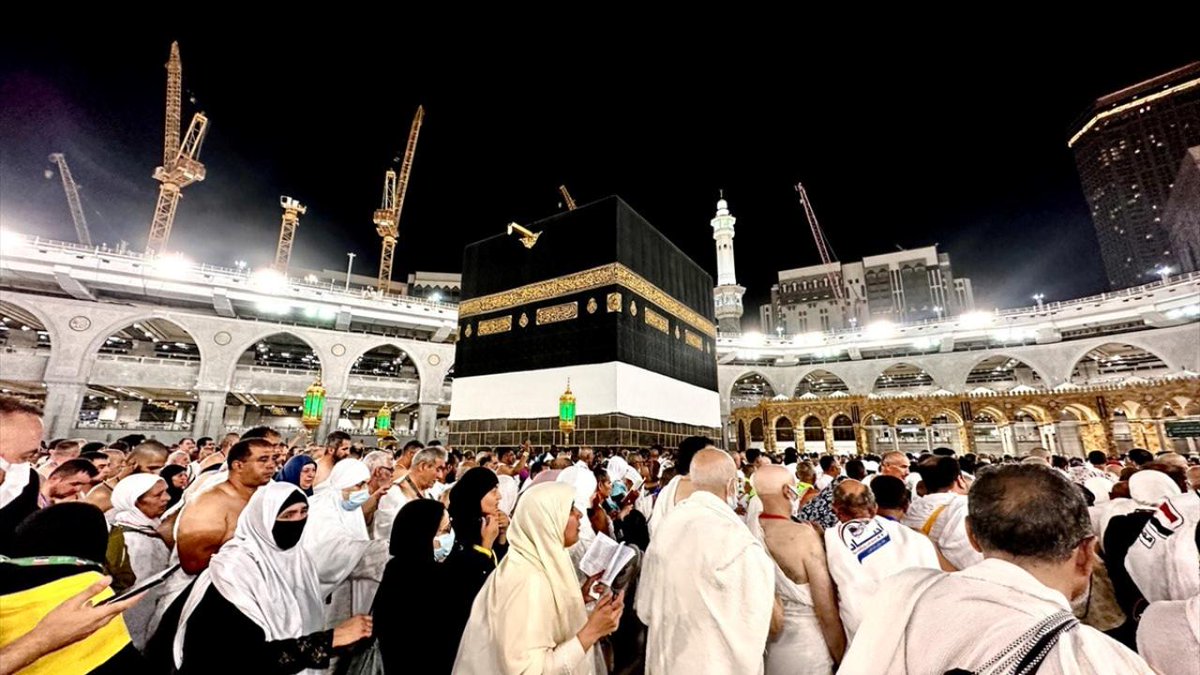 trthaber's tweet photo. 🕋 Milyonlarca hacı adayı Kabe'ye kavuştu.

https://t.co/ubqPdybSv9 https://t.co/Z1EFxFdFYp