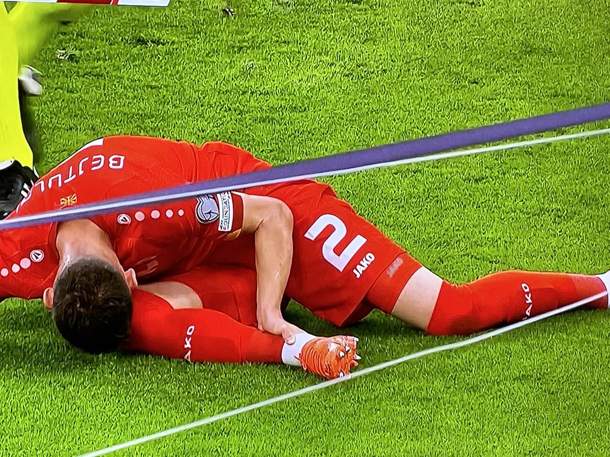 themaincho's tweet photo. VAR decision pending. Offside #ENGMKD #England https://t.co/7WZaoeW5Br