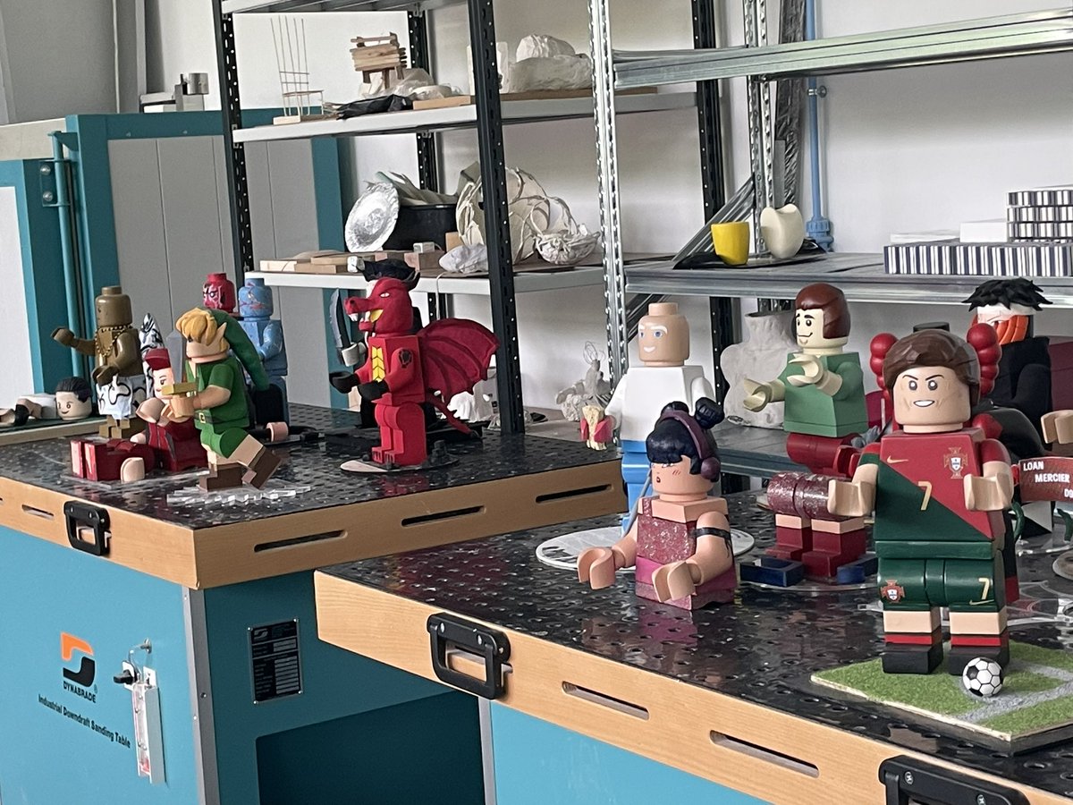 Merci à l’équipe de <a href="/iXcampusSGL/">iXcampus</a> pour leur accueil cet après-midi : avec <a href="/CharlineAvenel/">Charline Avenel</a> découverte passionnante d’un campus hybridant deeptech et design!