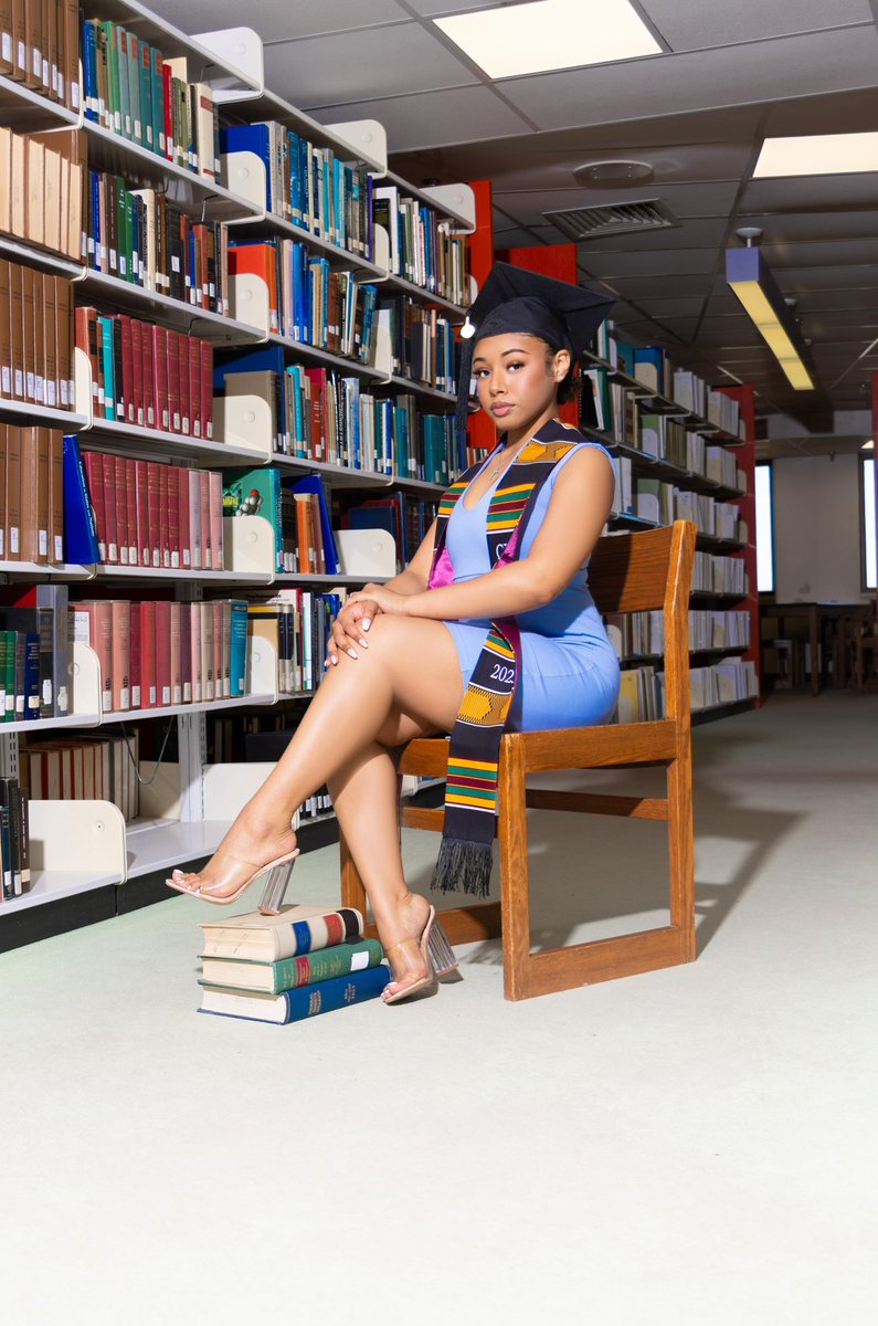 _jekiah_'s tweet photo. DSU Alumna status ❤️💙 #2023graduate #dsu23 #honorsstudent #firstgengrad

Check out my instagram for more photos: @_jekiah_ https://t.co/Yably4nZ74