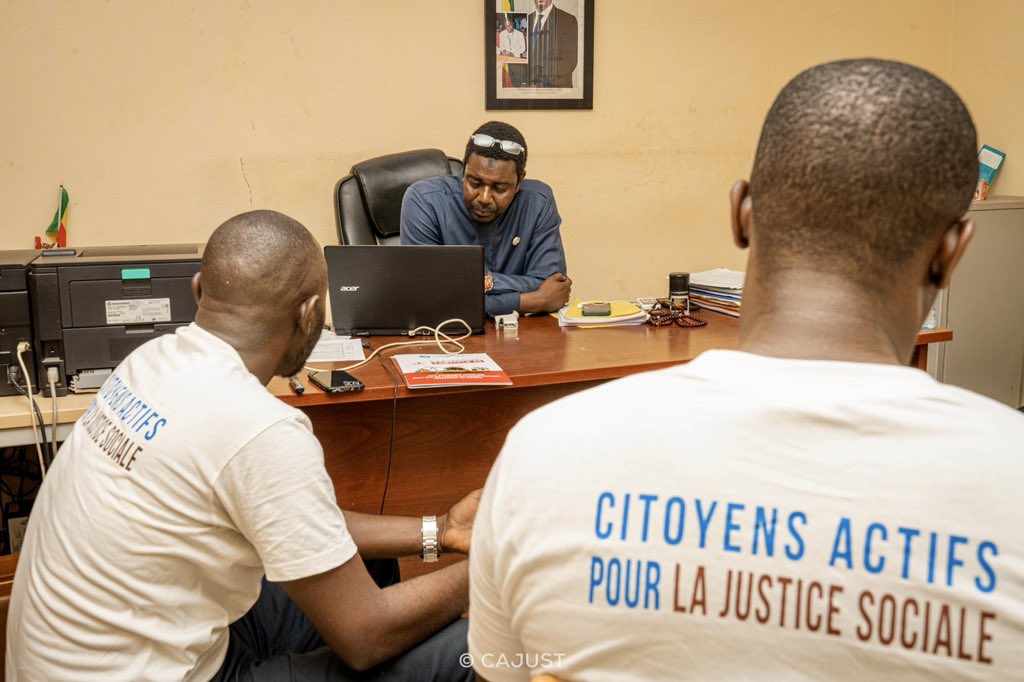 cajust_sn's tweet photo. [Série de rencontres stratégiques] 
📌 Campagne Article 25. 

À Matam pour des sessions de formation dans le cadre de la campagne, le CAJUST s’est rendu à la gouvernance de Matam, à la préfecture de Kanel, aux mairies de Kanel, Ndendory et de Hamady Ounare. [1/3]
#Art25 https://t.co/oUfHsO1ozG