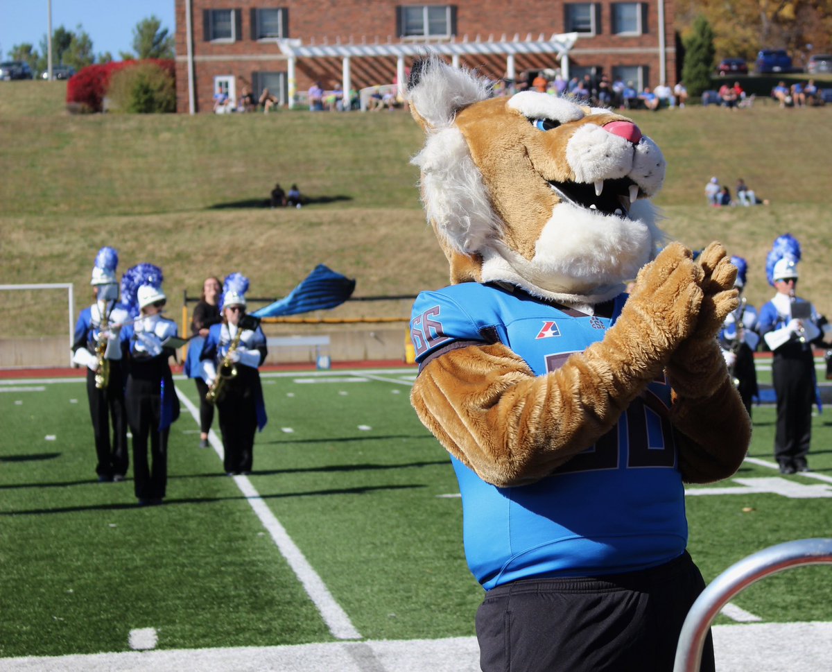 AidenBradshaw21's tweet photo. Blessed to receive and offer from @CSCwildcatsFB Thank you @Coach_Heffler https://t.co/UYyXD1fBnd