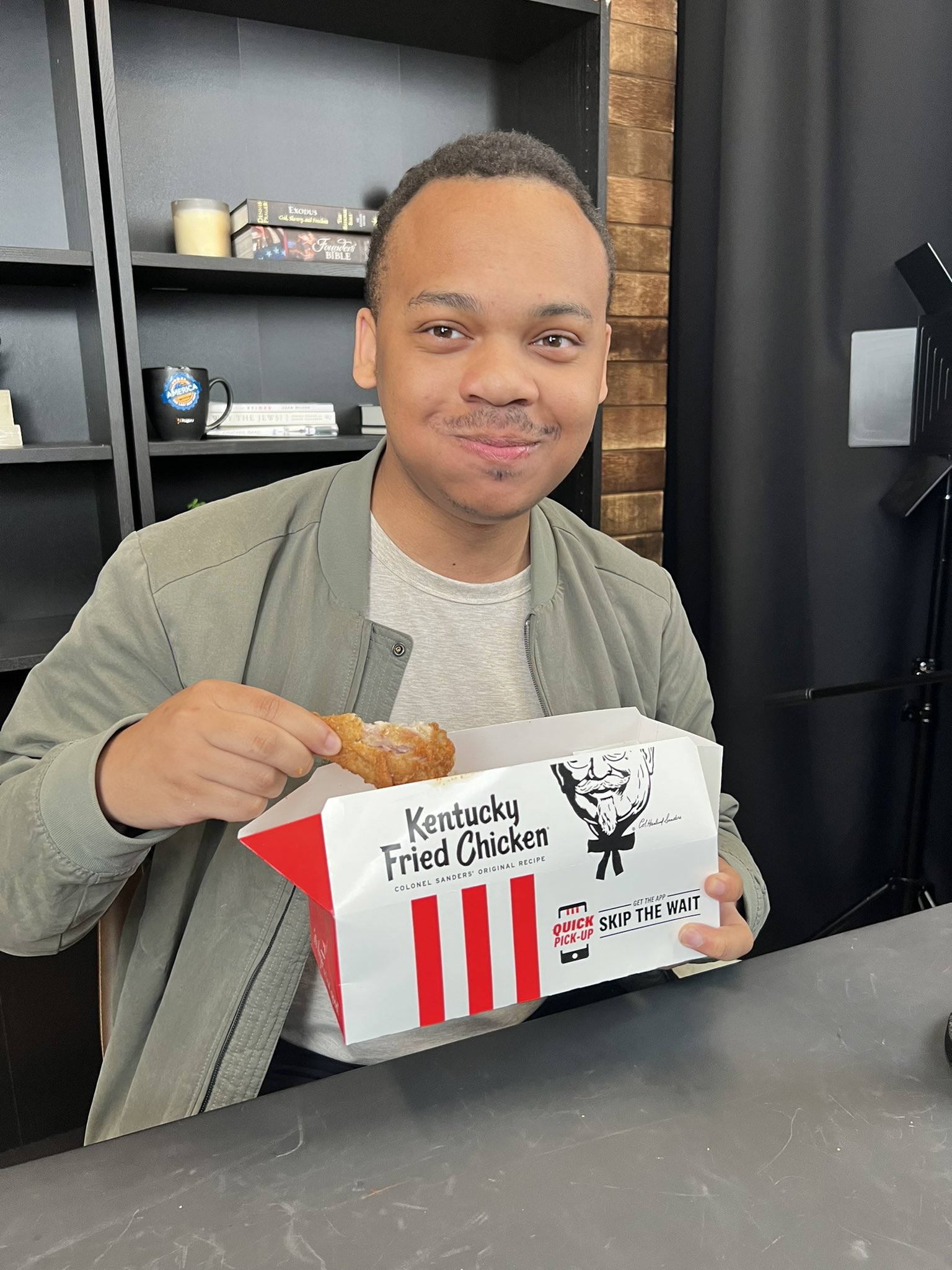 CJ Pearson on Twitter "Happy https//t.co/VLnVc1bMcb