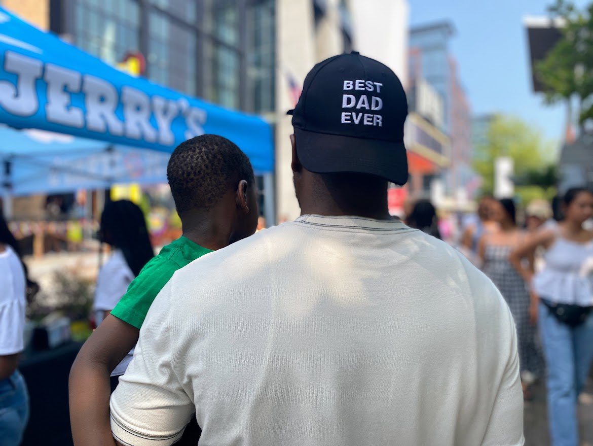 MOAAA_DC's tweet image. Yesterday, @MOAAA &amp;amp; @CFMB celebrated DC Dads by partnering with @TheWharfDC for Family Fun Day. Special thanks to #TheWharf for the opportunity to participate and support such a great event. #DCFatherhood #DCDads #FathersDayWeekend2023 #DistrictDads