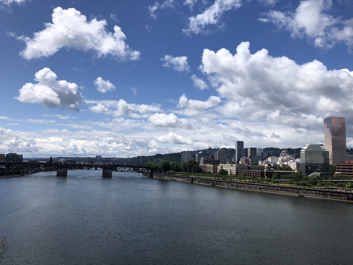 gf_traveller's tweet photo. Perfect weather this morning for a walk over two lovely Portland bridges! Today we did Broadway and Steel. Our kiddo studied bridges this year in third grade so she shared lots of fun facts on our walk too! #Portlandbridges https://t.co/zry7jAiWgz