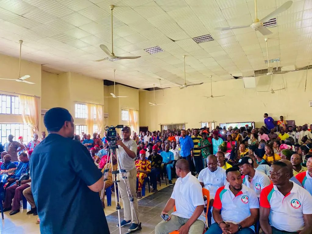 Honpeterakpanke's tweet photo. CHIEF HON PETER AKPANKE CONSTITUENCY NEEDS ASSESSMENT TOUR (Day 1) BEGINS FROM BEKWARRA LOCAL GOVERNMENT AREA. https://t.co/hjxJCQv4Hj