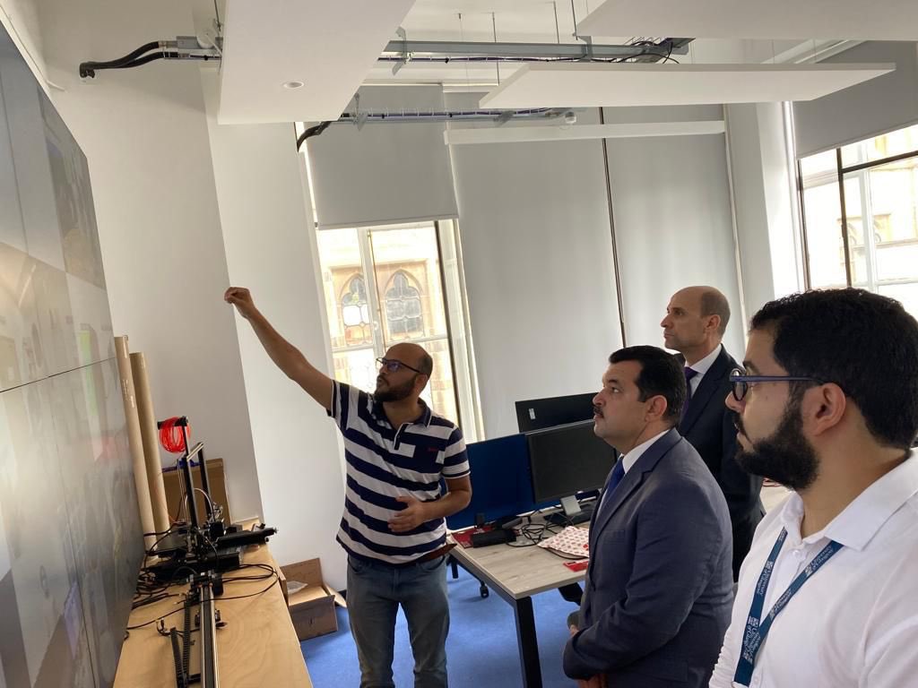 UofGCSI's tweet photo. Team UofGCSI hosted an Egyptian delegation @UofGEngineering and showcased the research and discussed future opportunities  @ShujaSAnsari #Julien @AhmadTaha91 @qammera https://t.co/mzHQAfASYh