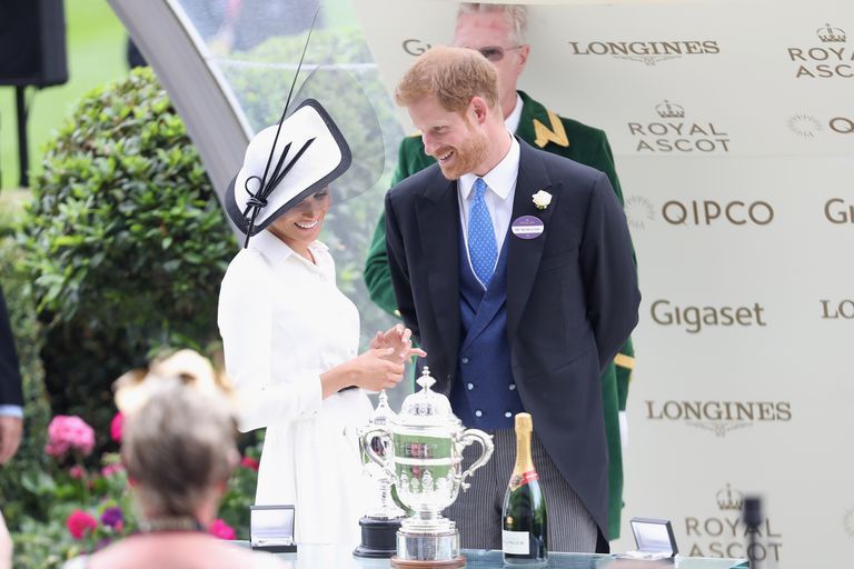 The way he looks at her 🫠
#PrinceHarry #MeghanMarkIe #Love