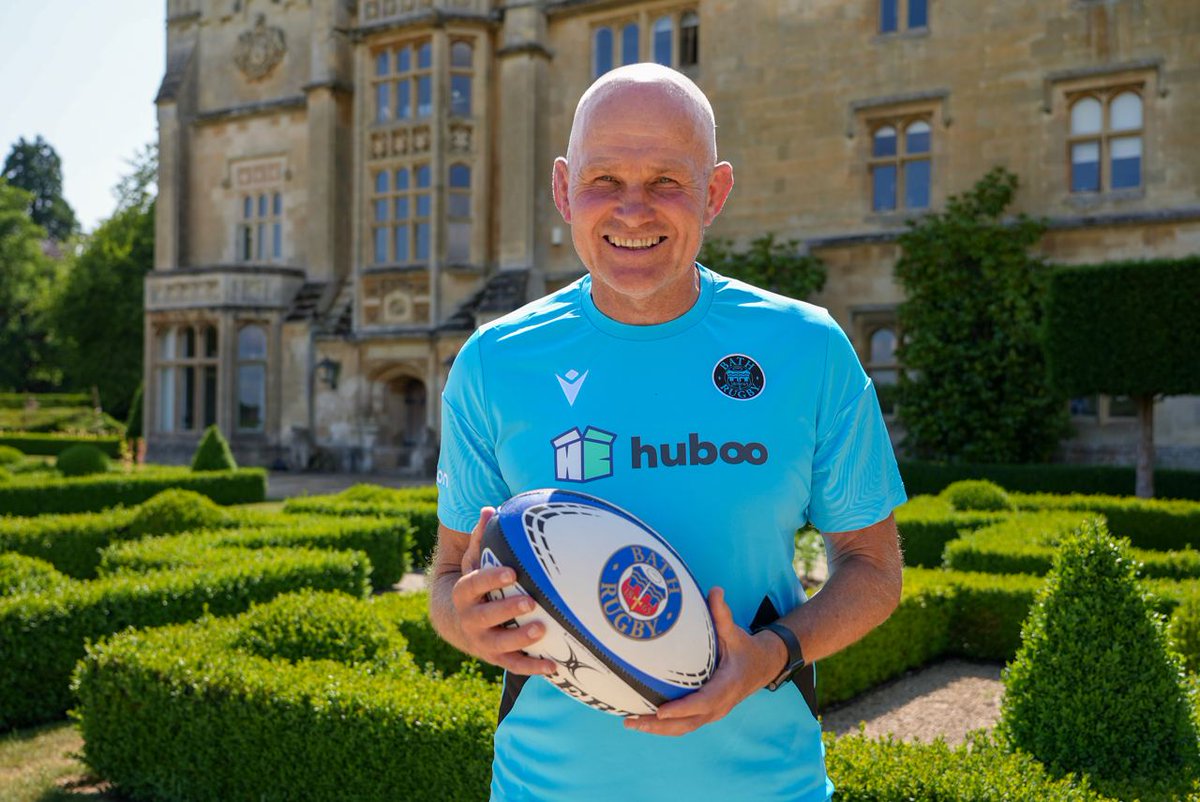 How good to see Andy Robinson back with the Blue, Black and White 😍

A fantastic day welcoming back a true Bath Rugby legend 💙