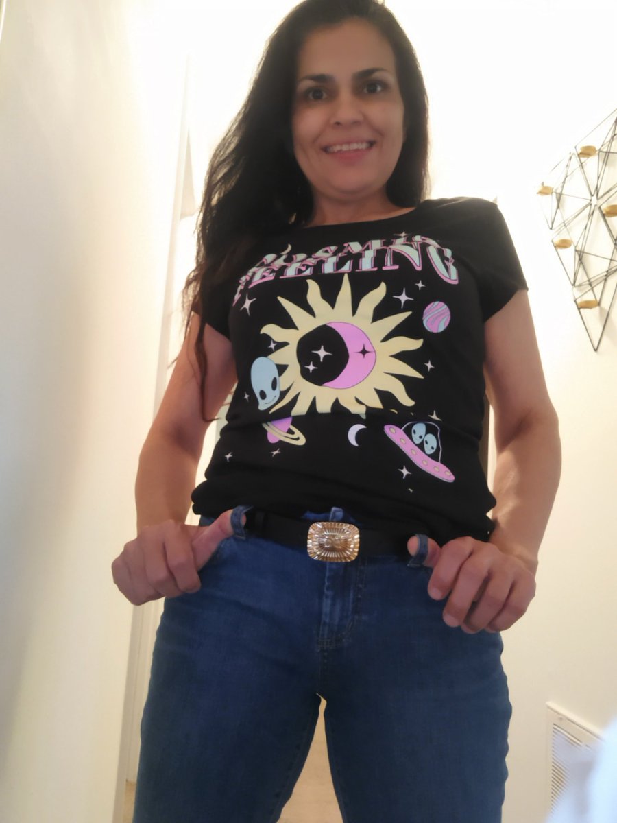 luciana_peter1's tweet photo. #tryitsampling @Sam_Edelman I get compliments everytime I wear it. The buckle is an elegant solid, gold color. Overall the belt is classy and does not feel bulky worn through jeans loops or around the waist cinching a dress. Highly recommend @bazaarvoice
https://t.co/k7j8AuvxrJ https://t.co/KdLTbPjRqU