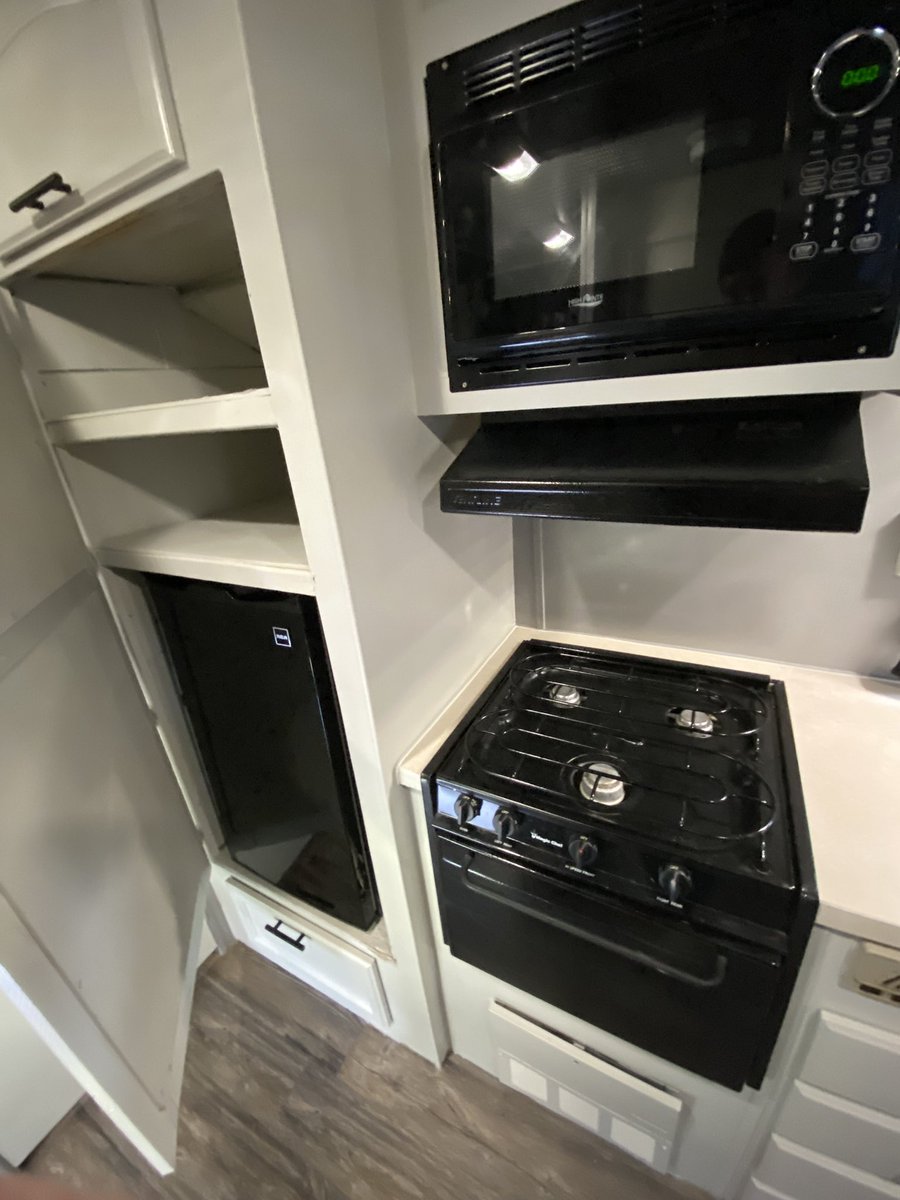 Alex Vaughn tweet media