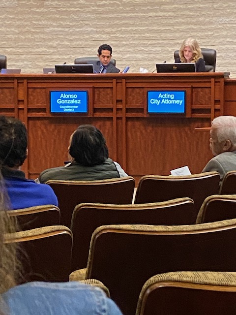 CVWatcher's tweet photo. Heard through the grapevine (HTTGV): Attendees at the June 13th CV Council Meeting not happy that D3 Councilmember, Alonso Gonzalez, spent the whole public comment session doing something other than listening to the public. @AlonsoGCamp https://t.co/sMW1T5bPhw