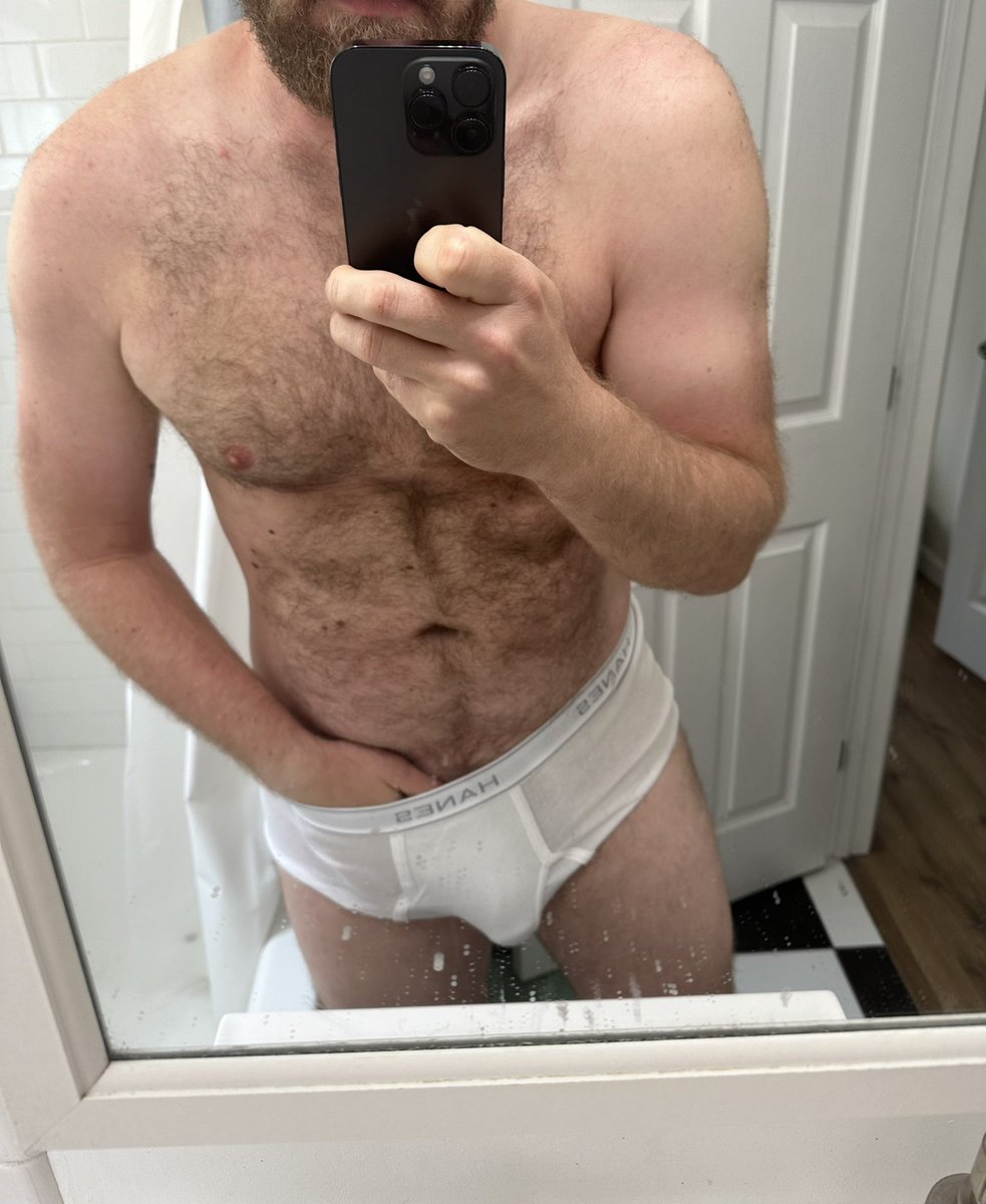 KevinJenner89's tweet photo. Some dirty mirror Hanes tighty whitey selfies for you https://t.co/9LbG8SJeXl