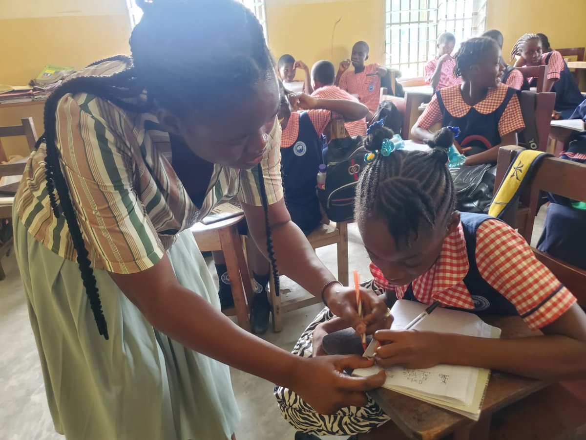 TeachForLiberia's tweet photo. how they work.

#tflliberia #bethechange #impact 
#educationequity #educationforall #education https://t.co/ohXfhjQchO