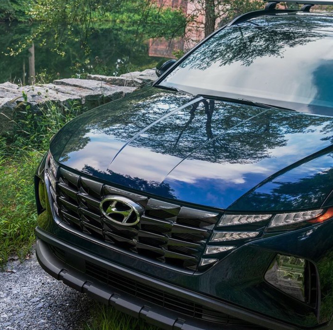 PiazzaAutoGroup's tweet photo. The grass is greener when you’re adventuring 🏁 #HyundaiTucson 

Schedule an appointment online today with @PiazzaHyundaiWC @PiazzaHyundai to test drive! 

#TeamHyundai #DreamCar #SportSUV #LuxurySUV #OffRoadingLife #BlackSUV #HyundaiLife https://t.co/f3ax0xCBX6