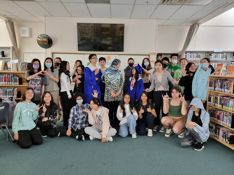 Palmerlibrary38's tweet photo. Library monitors and Book Review club members of 2022-2023😊
Our volunteers had a very busy year, so we celebrated with some cake🍰as a thank you for their hard work!
#libtech38 #sd38learn #sd38 #rtla38 https://t.co/ZKWHLnxFor