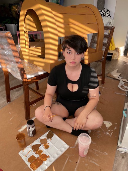 doing arts n crafts and drinking colorful beverage😃 https://t.co/0yCzDkc23h<a href="/tag/sabotencon"class="tags"><span>#sabotencon</span></a>