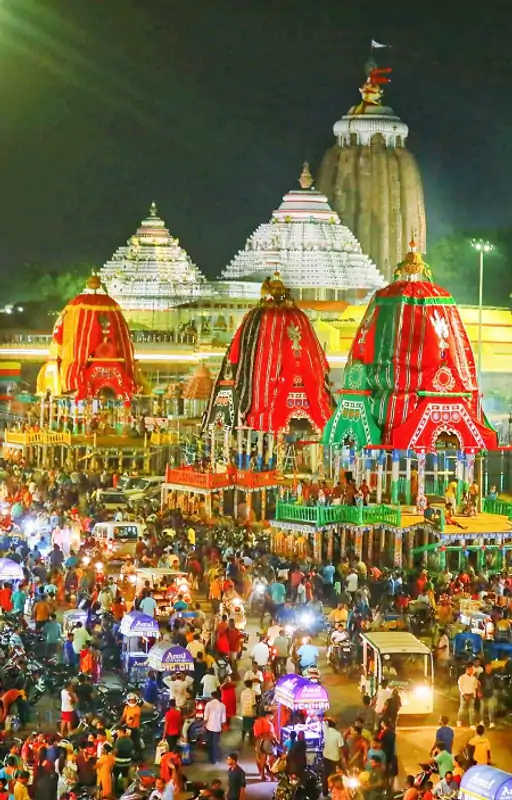 DainikBhaskar's tweet photo. पुरी में आज से भगवान जगन्नाथ की विश्व प्रसिद्ध रथ यात्रा की शुरुआत: यात्रा के लिए तीन भव्य रथ बने, पहले में भगवान जगन्नाथ, दूसरे में बलराम और तीसरे रथ में सुभद्रा सवार होंगी
#JagannathRathYatra2023 #jagannathtemple BY: @manishabhalla 
https://t.co/B1E08scAWz https://t.co/ypWyMRmd1z