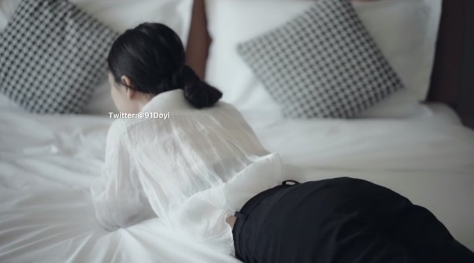 多乙 ～～～～～～～～～～ 其实从后面进入我的体内也是很爽的！  #婚纱 #丝袜 #多乙 #结婚 #蕾丝 #黑丝   更多作品请访问 糖心Vlog 👉https://t.co/ovPZjZvabf  想操我的哥哥请评论后转推啦！<a href="/tag/%E5%A9%9A%E7%BA%B1"class="tags">#婚纱</a><a href="/tag/%E4%B8%9D%E8%A2%9C"class="tags">#丝袜</a><a href="/tag/%E5%A4%9A%E4%B9%99"class="tags">#多乙</a><a href="/tag/%E7%BB%93%E5%A9%9A"class="tags">#结婚</a><a href="/tag/%E9%BB%91%E4%B8%9D"class="tags"><span>#黑丝</span></a><a href="/tag/%E8%95%BE%E4%B8%9D"class="tags"><span>#蕾丝</span></a>