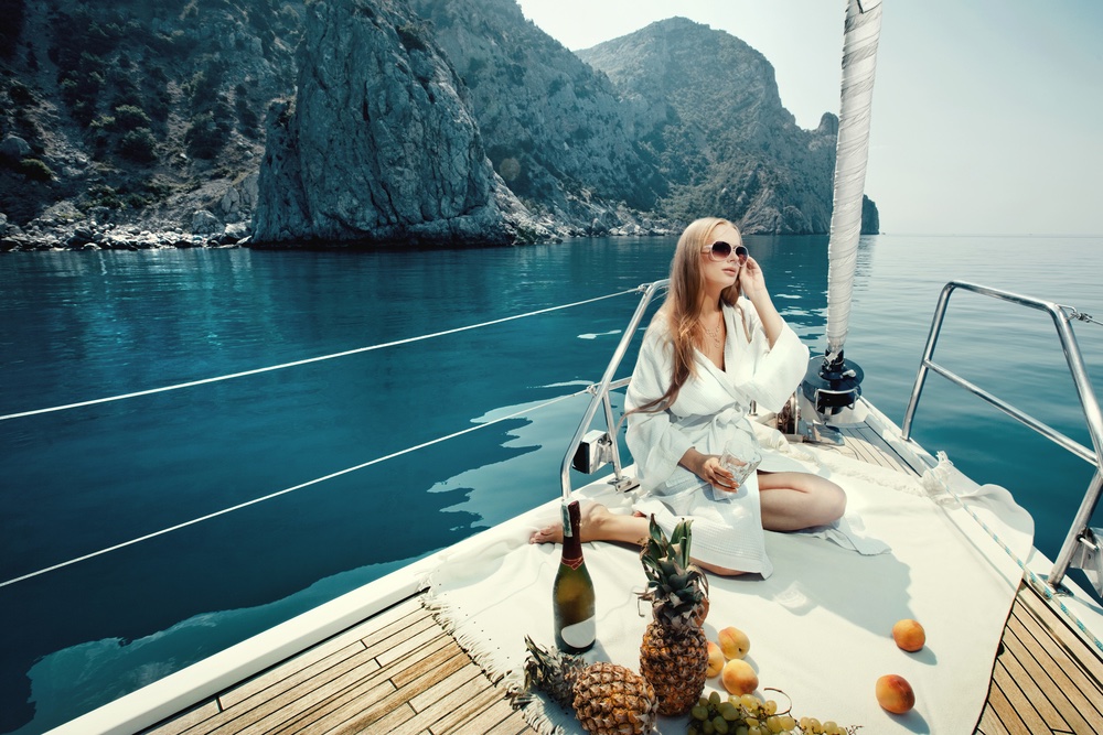 Pursuitist's tweet photo. Virtuoso VS Amex Fine Hotels &amp; Resorts, Which One is Best? https://t.co/X46qGdvXst

@Virtuoso @AmericanExpress #travel #LuxuryTravel https://t.co/58epbS38KQ