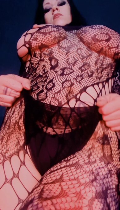 Hi! Say it back 😈 https://t.co/sPp2pzR9Zr