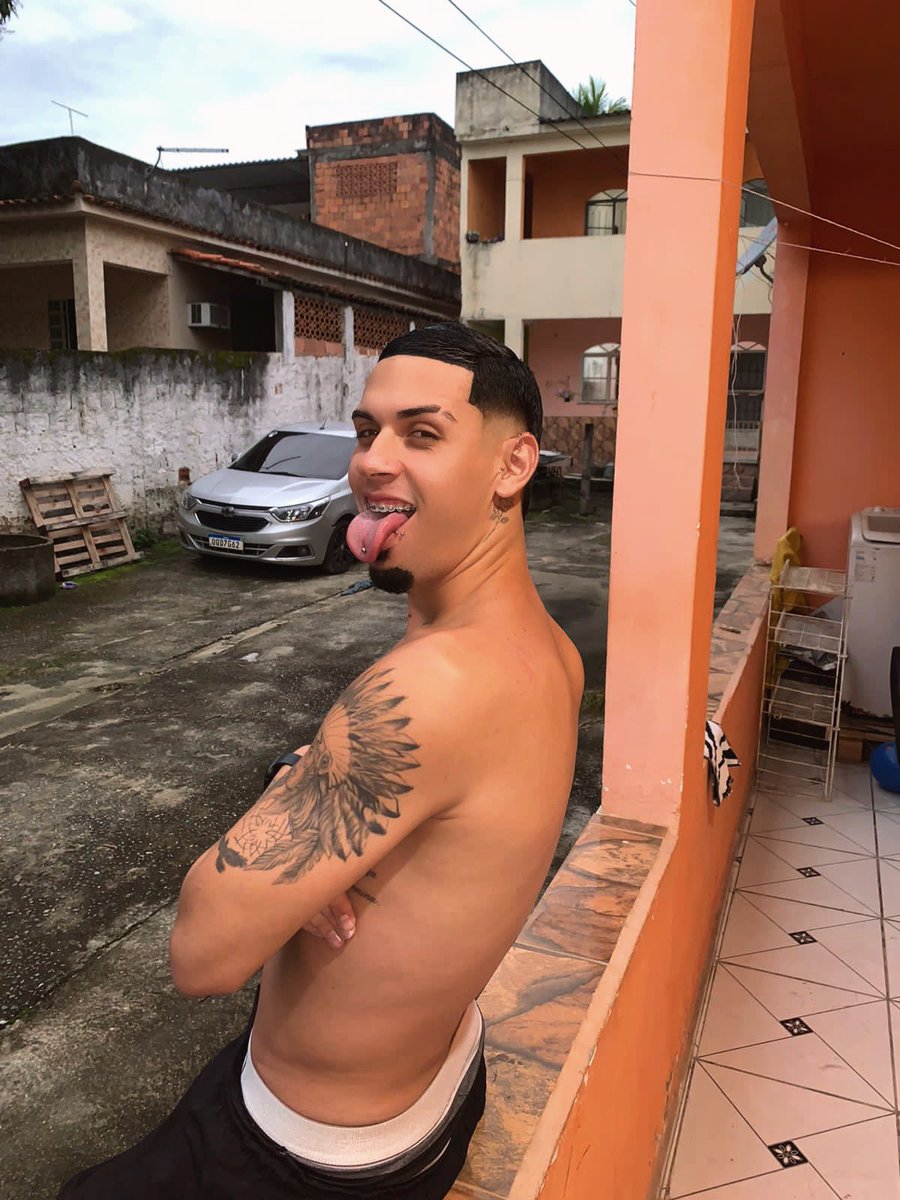 _lopess20's tweet photo. 😏/🤪 https://t.co/Bq6PdTYKK7