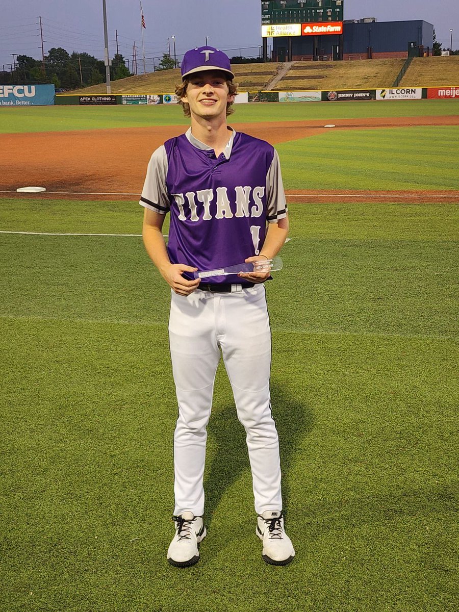 EpgBaseball's tweet image. Congrats to @MacRaymer on winning Area MVP! Way to end your EPG career on a high note! 

***back to back seasons for the Titans with an MVP***