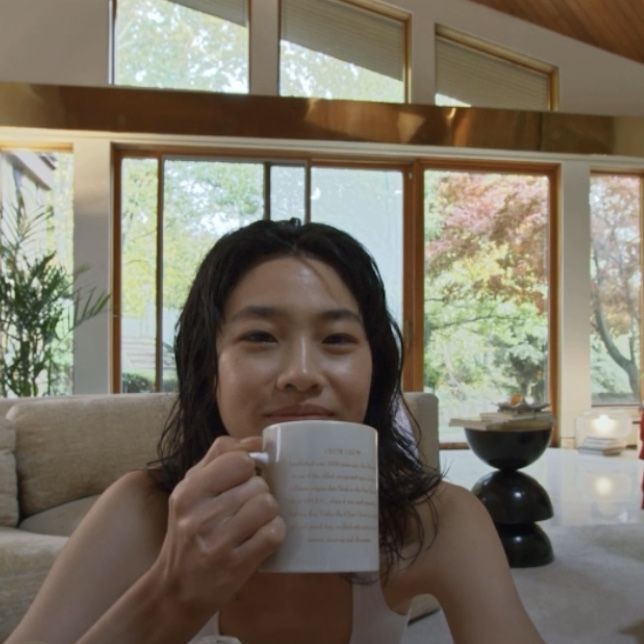 who wants to have tea together?