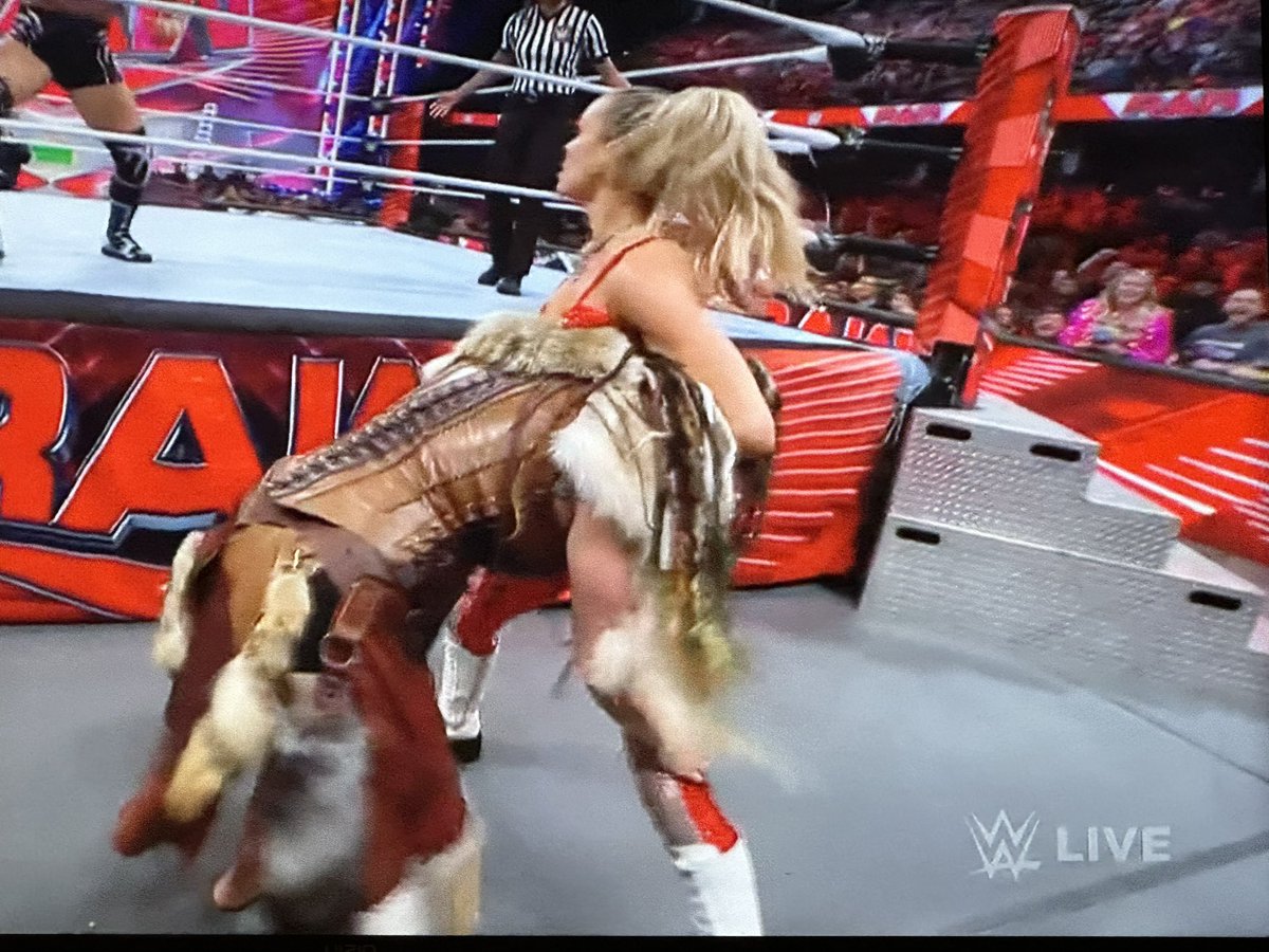 KylerL06's tweet photo. @WWE @maxxinedupri @WWEValhalla Hey @maxxinedupri did Lana have a garage sale?    LOL. J/K
Great job tonight!! https://t.co/iKgZoUhphl