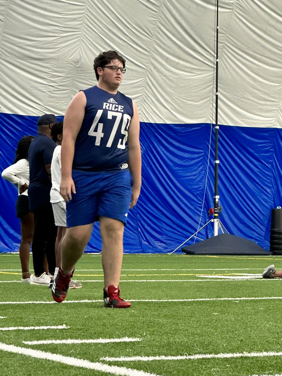 SpencerCHarris's tweet photo. Had an amazing time at @RiceFootball football camp last Saturday! It was a lot of fun and I learned a lot. https://t.co/Jhn9nVhLpi