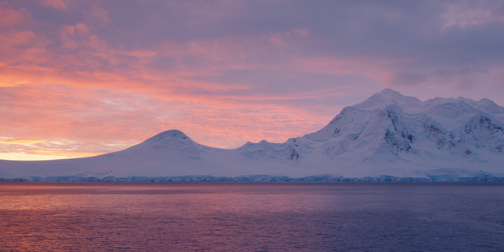 SpliceCommunity's tweet image. ‘Of Two Lands’ founder, Florent Piovesan talks about his travel film of Antarctica, shot using his Blackmagic Pocket Cinema Camera 6K, and the harsh conditions he encountered. Watch the video and read the full story at splicecommunity.com/projects/antar…
