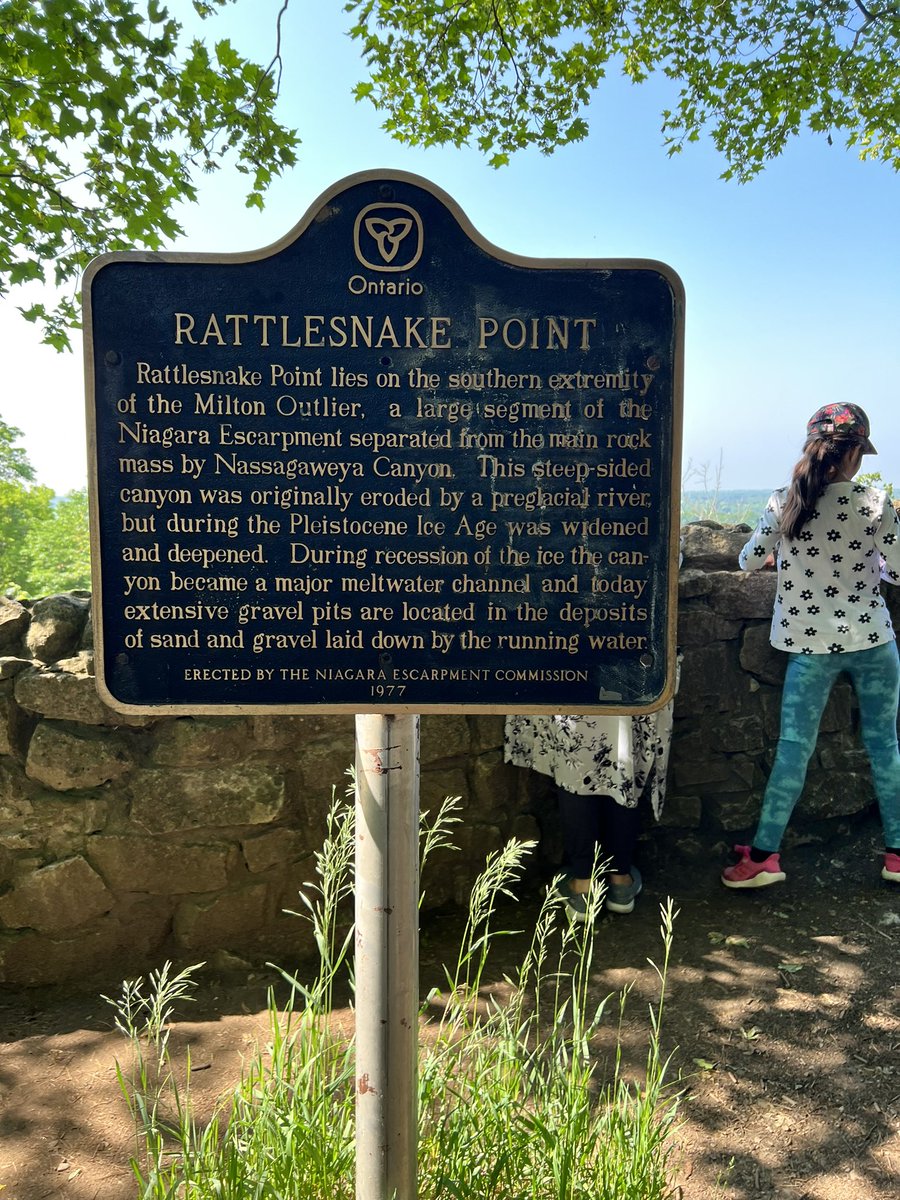RSP_ESL's tweet photo. Our monthly @RSP_HDSB ‘Community Cafe’ was held at Rattlesnake Point Conservation Area @ConservHalton for a guided discovery walk and socializing. It was a beautiful morning to get to know our families, take in all the bird calls, and enjoy the views. 🐦🌳🚶🏽‍♀️ https://t.co/vTzTeyrPN3