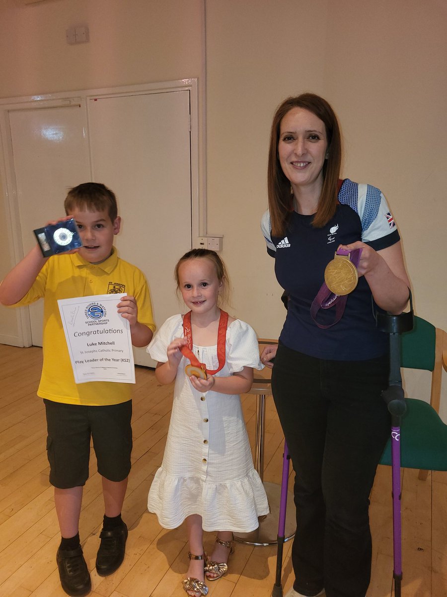 Abigail Mitchell tweet media