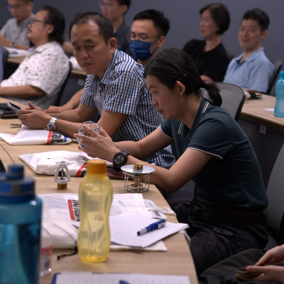 RASCO_Sprinkler's tweet image. 🌟 What an excellent Technical Seminar this past May in Singapore with Key Note Speaker, Reliable&apos;s Greg Wilson🎉📚💡 

Greg covered:
• Non-Storage High Ceiling Protection
• Window Sprinkler – Glass Protection
• Storage Optimization

 #ReliableSprinkler #windowProtection