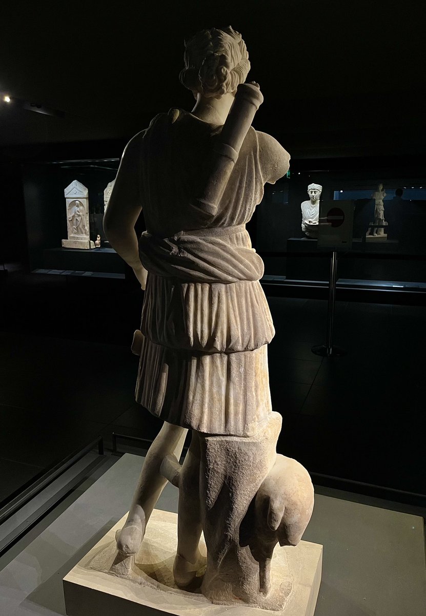Dimitri Tilloid’Ambrosi on Twitter "Statue d’Artémis provenant de Phrygie, IIe siècle, Musée