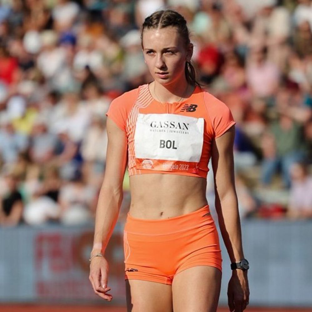 Femke Bol 🇳🇱 Mid Season Breakdown:

400mh- SB 52.30 🔥
 
Ranking: #1 🌎Lead 52.30
Record: 3-0

400m - SB 50.11 🔥

Ranking: # 8
Record: 1-0

Sunday Speed Ranking: # 4